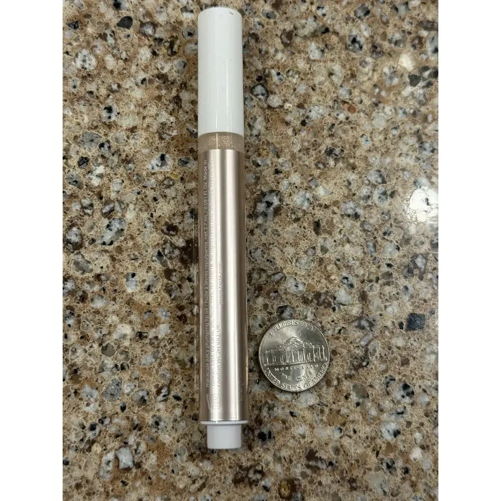 Tarte Maracuja Juicy plumping lip oil- Sugar Cookie 0.091oz